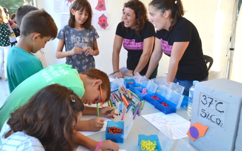 Miles de personas se citan con la ciencia en ‘La Noche Europea de los Investigadores’ de Málaga